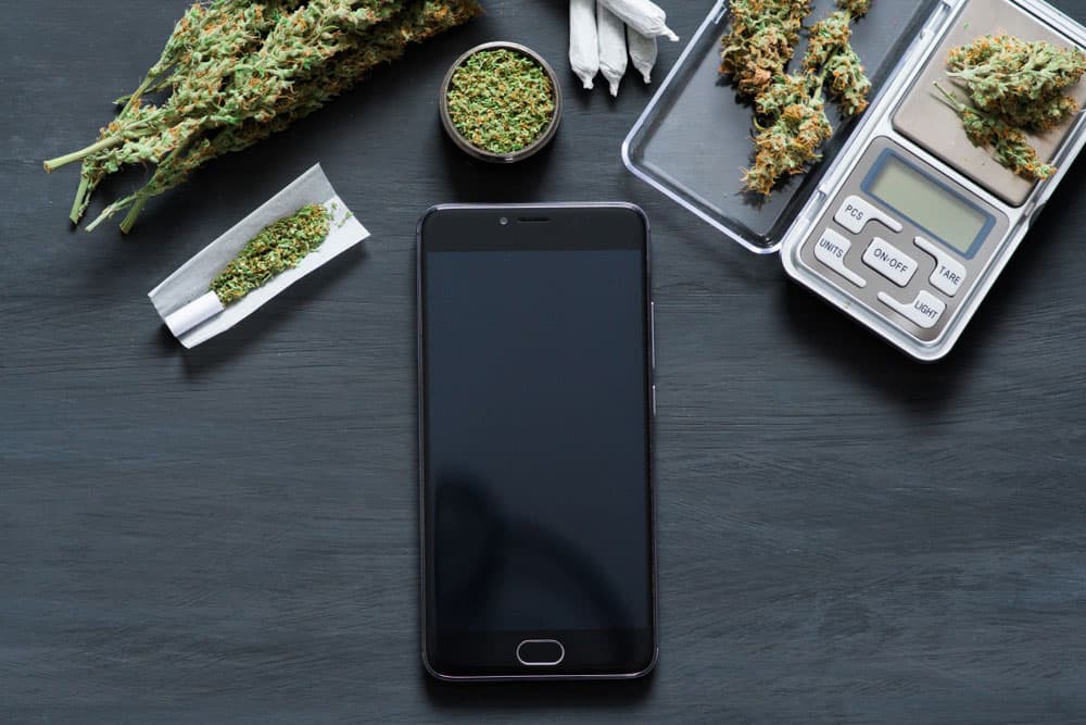 Top 5 Reasons is Better to Buy cannabis Online | Herb Approach Canada